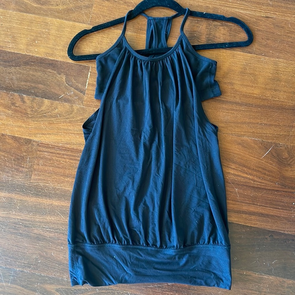Lulu lemon black tank with built in bra. Size 4.